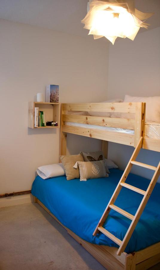 Entheos Hostel Lerin Exterior photo