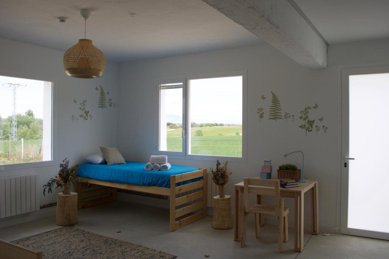 Entheos Hostel Lerin Exterior photo