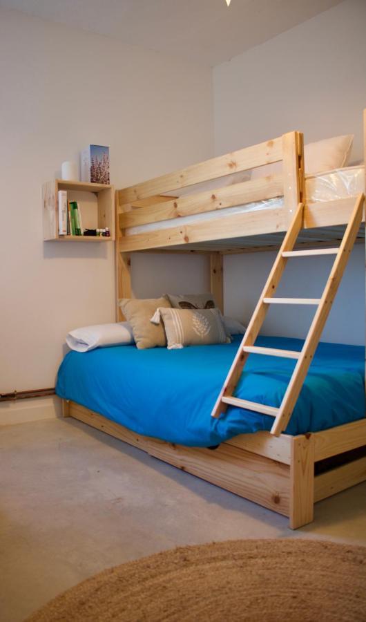 Entheos Hostel Lerin Exterior photo